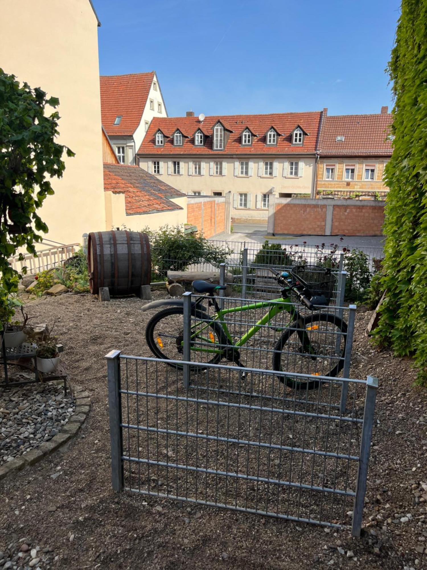 Hotel Weinstube Am Markt Gerolzhofen Exterior photo